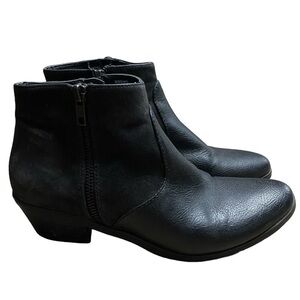 G.H. Bass Naya Black Faux Leather Ankle Boots Booties Size 8